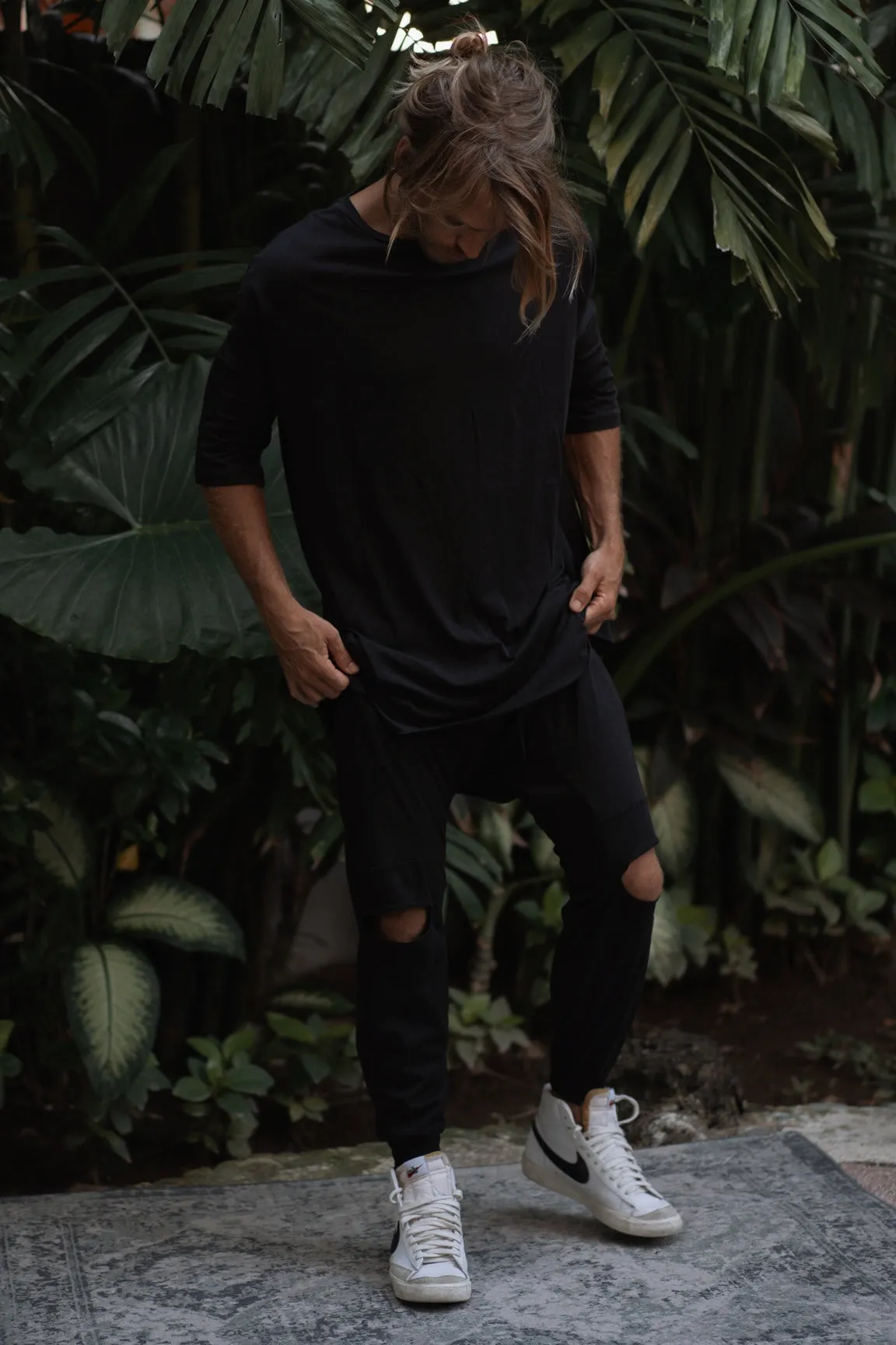 BLACK COTTON SPLIT KNEE PANTS