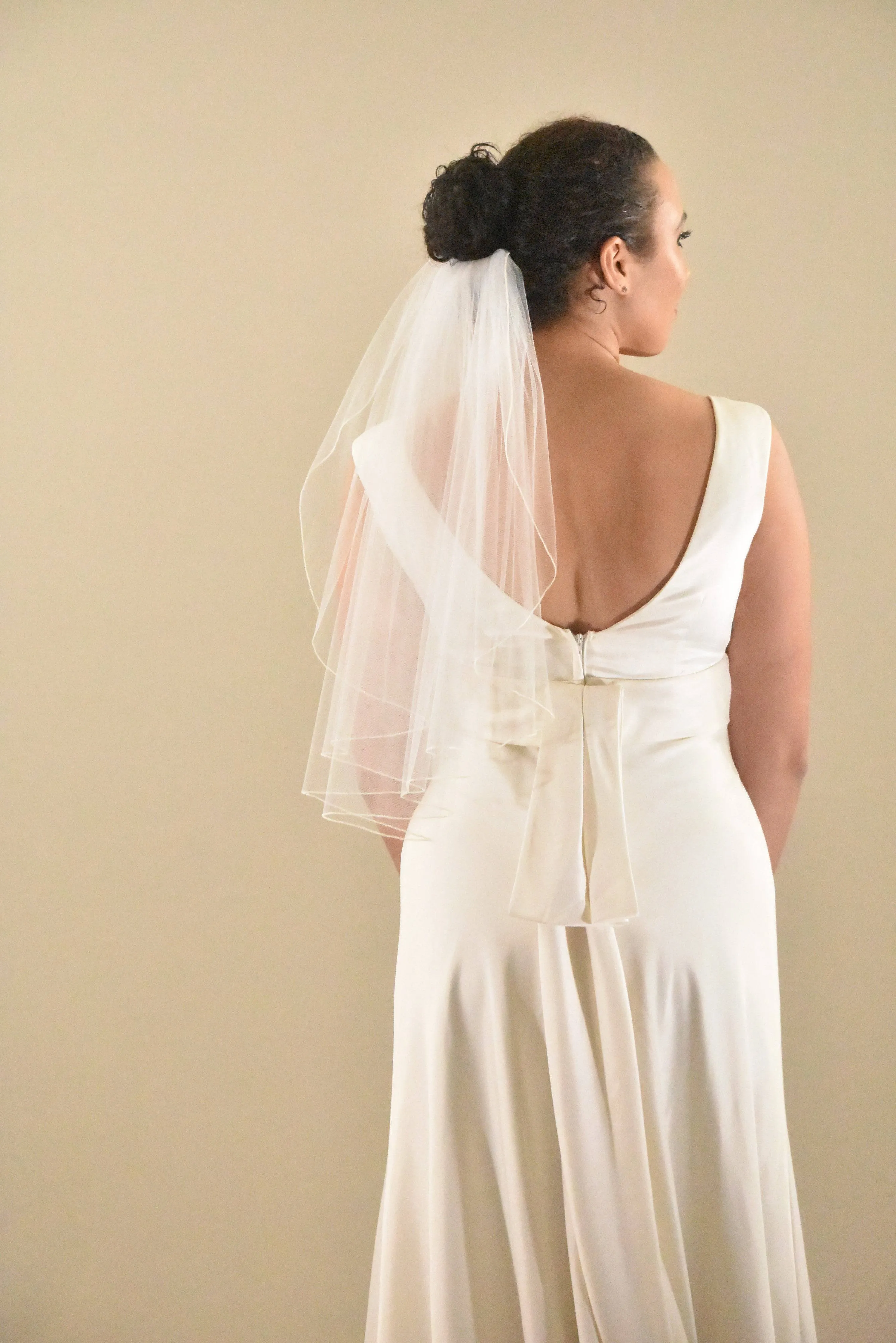 Chest Length Veil with Pencil Edge