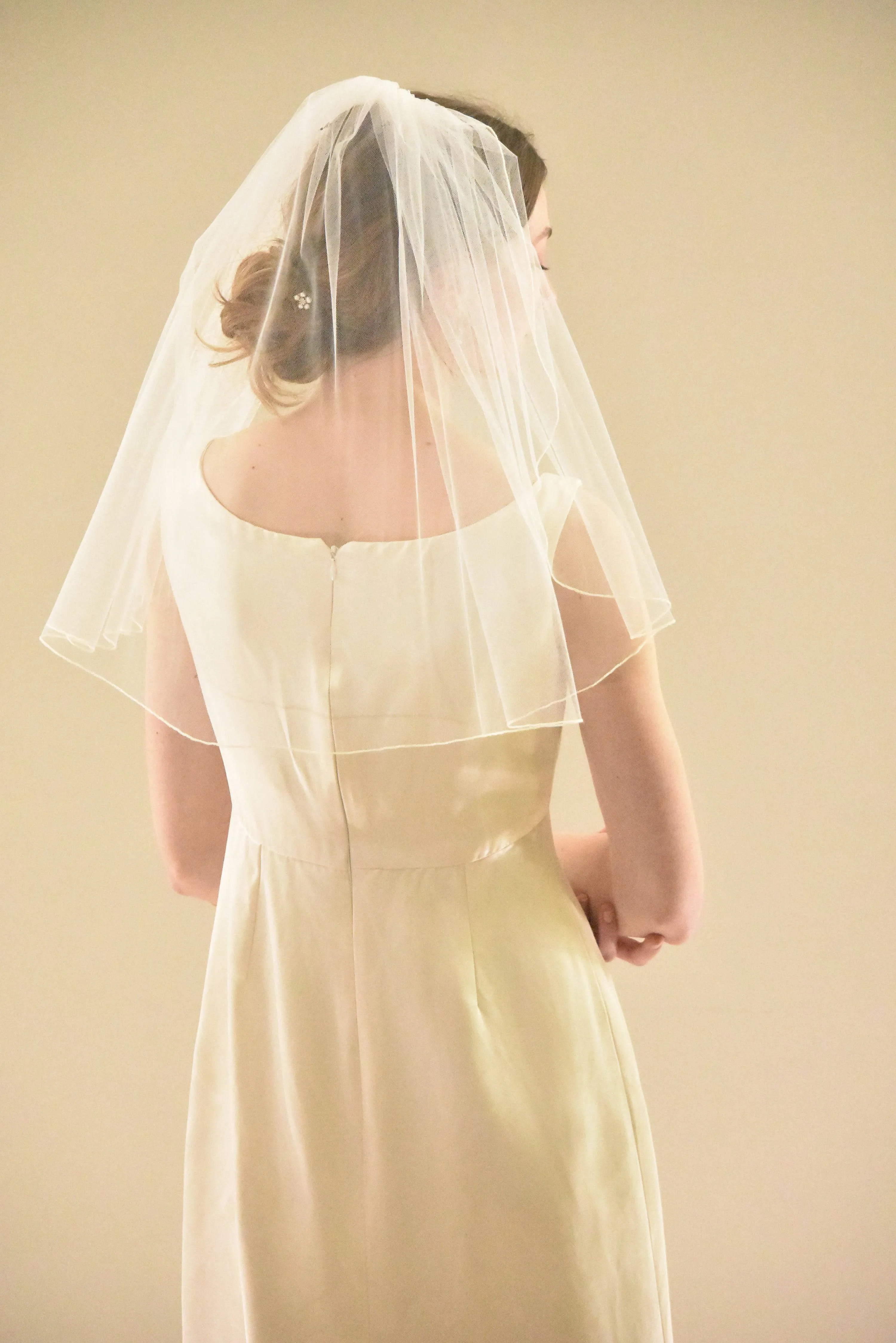 Chest Length Veil with Pencil Edge